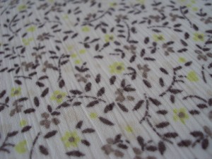Mousline motif à fleurs type Liberty